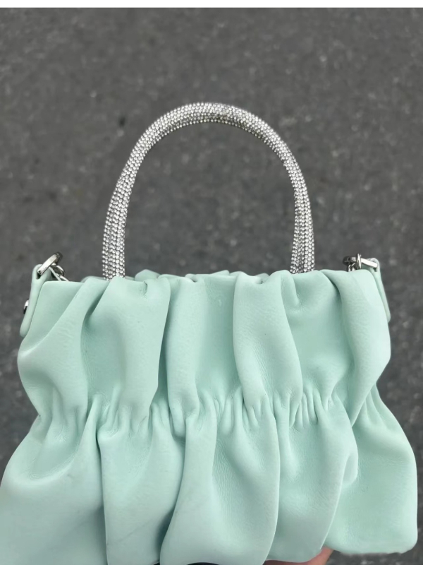 Crossbody torba s kristalima i lancem, plisiran dizajn u stilu oblaka, elegantna ženska torba za ramena, casual i svestrana