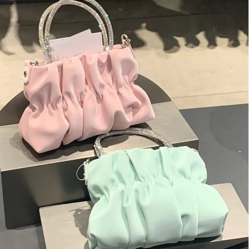 Crossbody torba s kristalima i lancem, plisiran dizajn u stilu oblaka, elegantna ženska torba za ramena, casual i svestrana