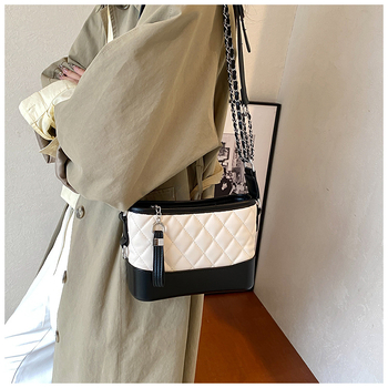 2025 nova moda: torbica s romboidnim šavom i lančanim remenom, mala kvadratna crossbody torba