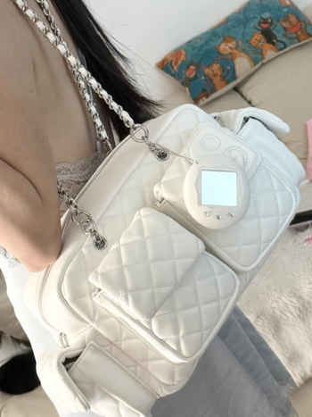 2026 jesen-zima nova kolekcija: crossbody torba s romboidnim uzorkom i višestrukim džepovima, velik kapacitet, minimalistički gradski stil