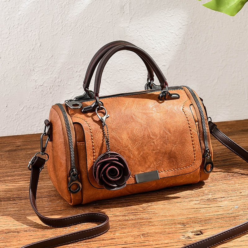 Moderna retro ženska torbica od mekane kože, Boston stil, svestrana crossbody torba i jednostavna torba za rame s oblikom jastuka
