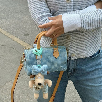 Mini denim torbica Boston, crossbody, oblik jastuka, podstava od platna, džep sa zatvaračem na zip
