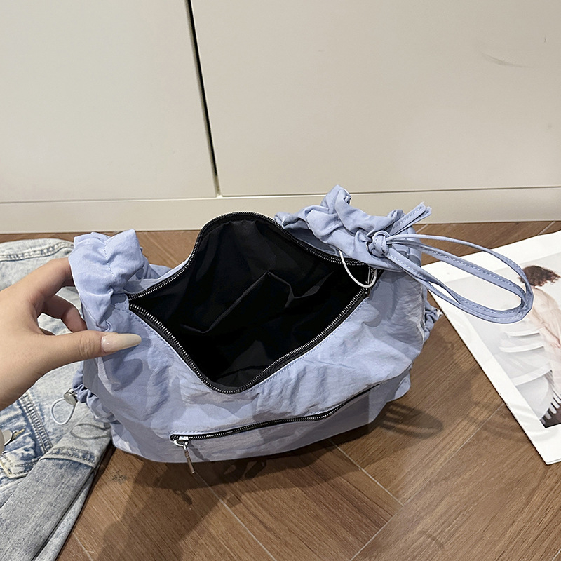 Ženska platnena torba od platna s plisom i šnira, jednobojna crossbody, srednje veličine, zatvarač, unutarnja džep za telefon