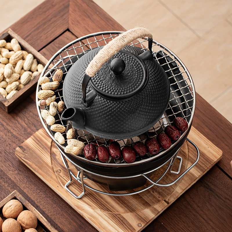 Ceainic ceramic și sobă cu cărbune — set complet de unelte și accesorii