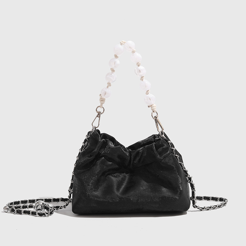 Srebrna plisirana torba s lancem, u stilu kineskog nacionalnog dizajna, novi model 2025, crossbody torba preko ramena, detalj biserne knedle