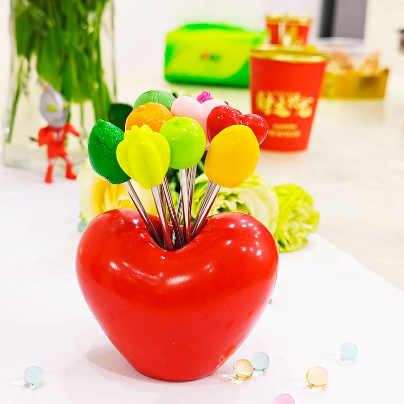 Furculiță de fructe cu inimă din oțel inoxidabil – design cu căpșuni și varză pentru decor casnic