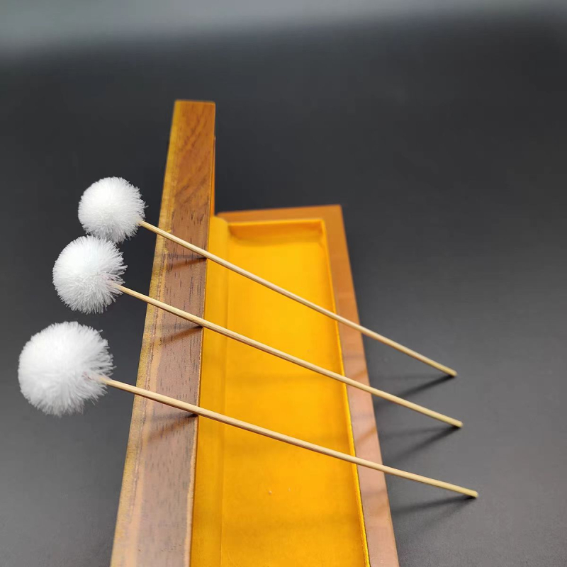 Instrument profesional pentru curățarea urechilor, cu mâner din bambus, perie cu pene de gâscă pentru relaxarea facială