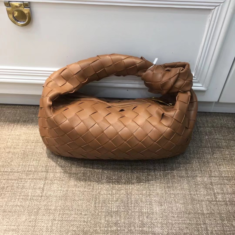 Cloud torba za žene - kožna torba velikog kapaciteta u obliku kroasana, za rame i crossbody, plisirani dizajn