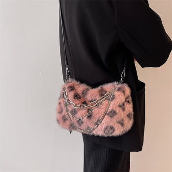 Torba za nošenje s leopardim uzorkom od Rex krzna, lančani remen za crossbody, pliš torba