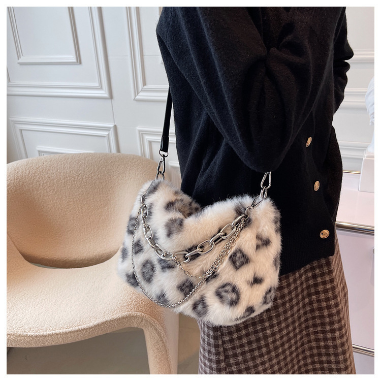 Torba za nošenje s leopardim uzorkom od Rex krzna, lančani remen za crossbody, pliš torba