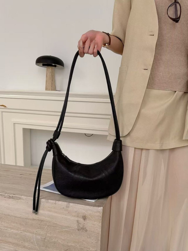 Ženska torbica pod pazuhom s korejskim dizajnom, proljeće 2026, dumpling torba, oblik polumjeseca, crossbody s jednom remenom