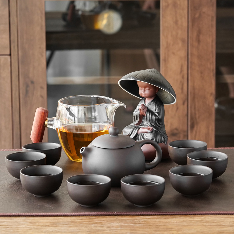 Filtru de ceai ceramic conic, cu un mic călugăr creativ, tavă pentru ceai, decor Zen, set de ceai din lut mov