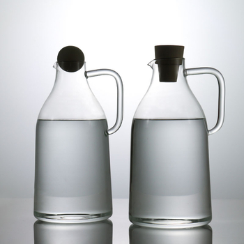 Ceainic din sticlă borosilicat rezistentă la temperaturi înalte, cu capac mare și mâner în stil ceainic, pentru apă rece și băuturi cu suc