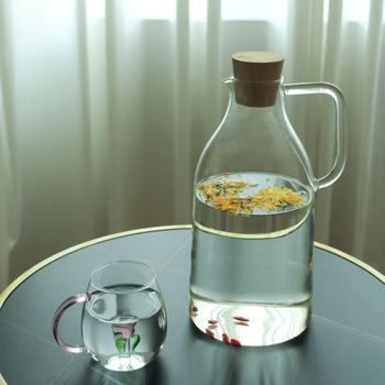Ceainic din sticlă borosilicat rezistentă la temperaturi înalte, cu capac mare și mâner în stil ceainic, pentru apă rece și băuturi cu suc