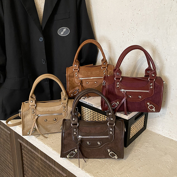 Retro inspirirana ženska torba visoke kvalitete, suede jastučasta torba, model 2026, rameni crossbody stil
