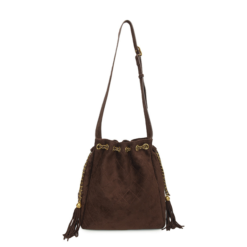 Ženska Chanel stil torba s dijamantnim šivanjem i lancom, suede bucket bag, nova retro verzija, visoka kvaliteta, pogodna za rame ili crossbody
