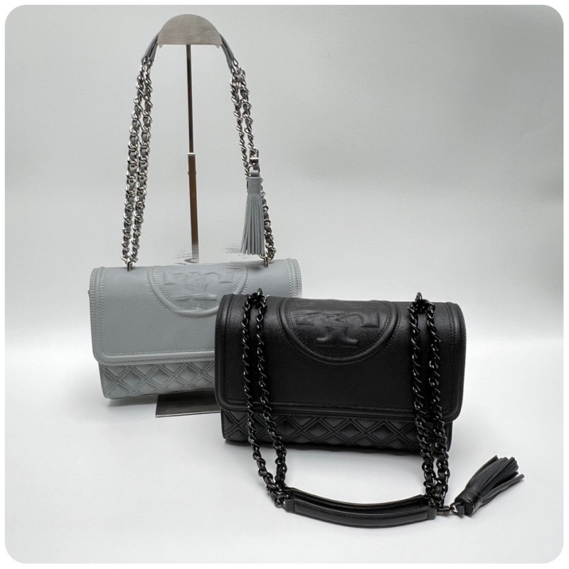 TB crossbody torba od kavijar kože, dijamantno šivanje i resice, kvadratnog oblika