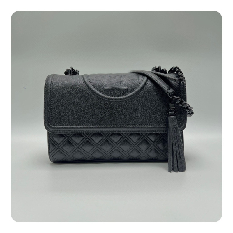 TB crossbody torba od kavijar kože, dijamantno šivanje i resice, kvadratnog oblika