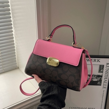 Ženska torba od prave kože s monogramom, crossbody preko ramena, srednje veličine, minimalistički stil, lagani luksuz