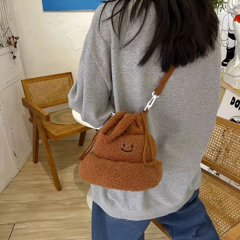 Poop Gift plišna torbica s vezicom Biuiu 2023 zima, sladak novi stil, ženska crossbody torba