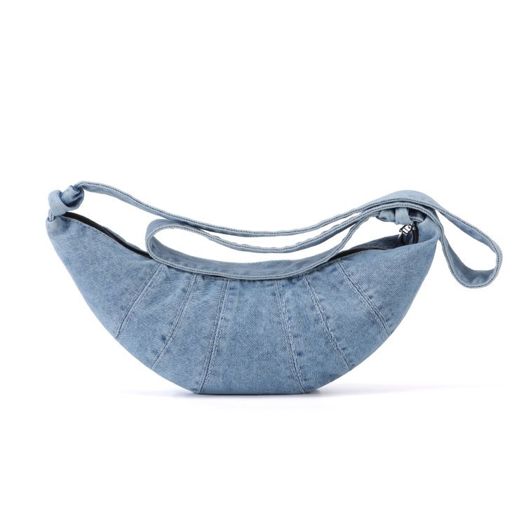 Oprana denim crossbody torba, mala ženska torba preko ramena sa šavnim detaljima, proljeće 2025
