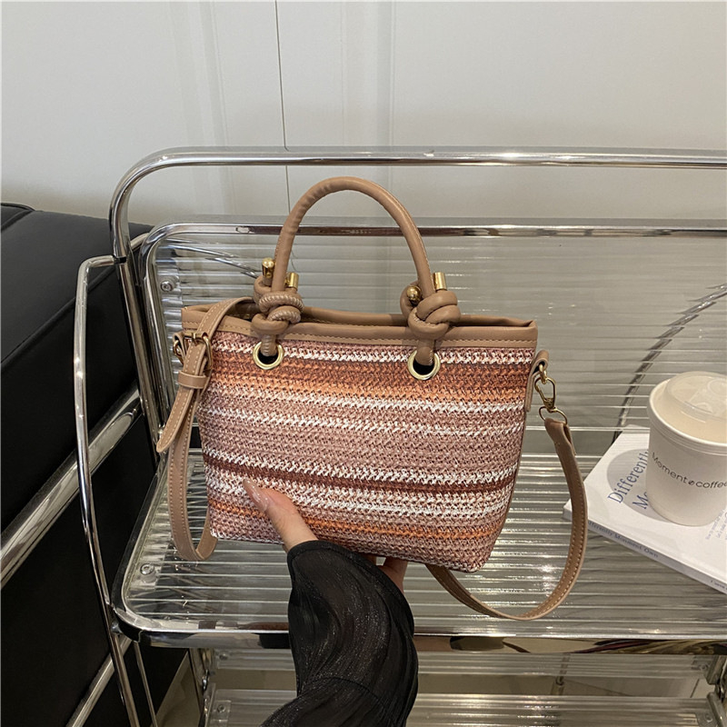 Ljetna moderna ženska torbica s naglašenim minimalističkim dizajnom, kompaktna tote crossbody torba