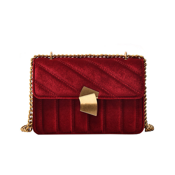 Ženska crossbody torbica od velura s metalnom bravom i lancem, retro stil, model 2026