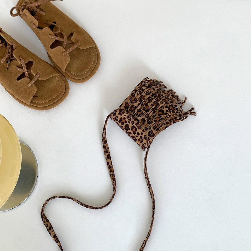 Vintage mini torbica od semiša s resicama, džep za ruž i ključeve, leopard uzorak, crossbody torba