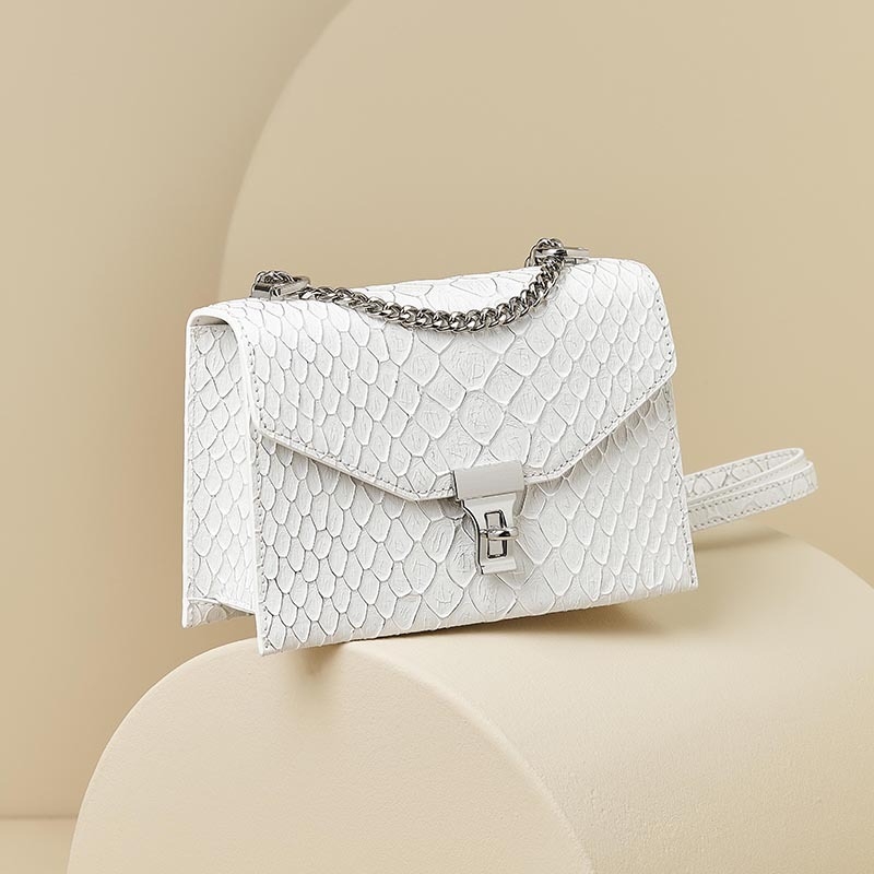 Prava kožna lančana mala kvadratna torbica, 2024, crossbody/ramena torba, makaron boja, vrhunski dojam
