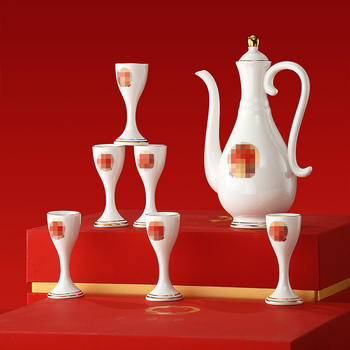 Set de vin din porțelan cu os, ceainic și șase căni într-o cutie cadou