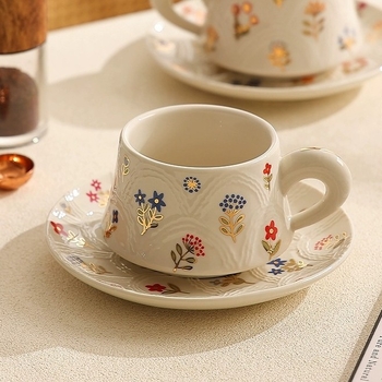 Set Nordic de cafea, minimalist, cu farfurioară lucioasă, potrivit pentru latte art