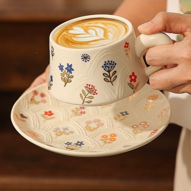 Set Nordic de cafea, minimalist, cu farfurioară lucioasă, potrivit pentru latte art