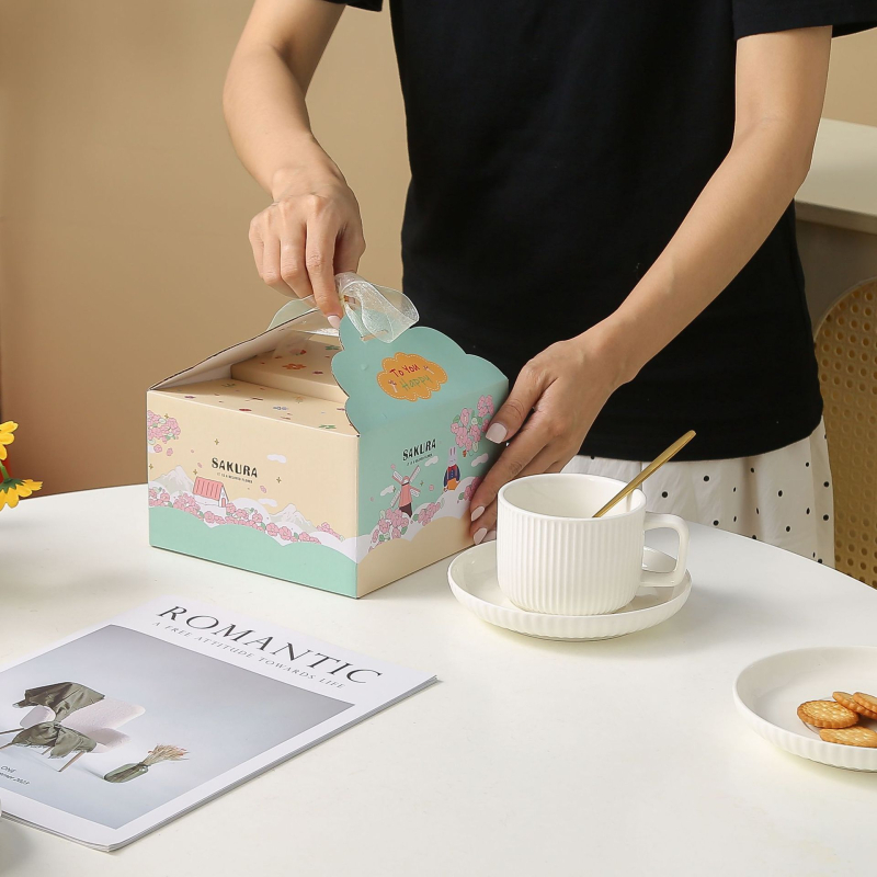 Set ceramic pentru cafea, cu ceașcă, farfuriu și linguriță, în cutie cadou, imprimare logo disponibilă, potrivit pentru birou, casă și cafenea