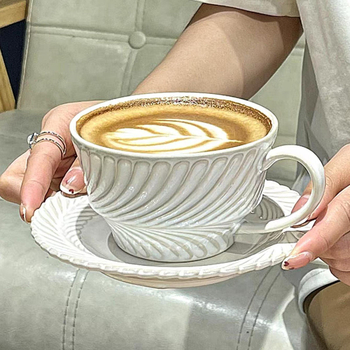 Set franțuzesc vintage pentru cafea cu farfurioare, cană ceramică pentru latte, în formă de spic de grâu