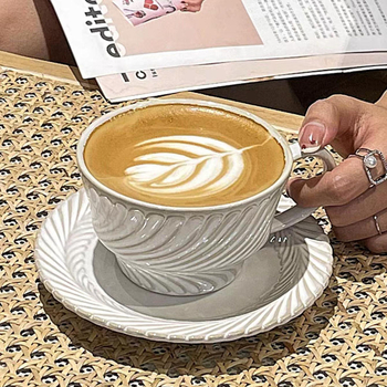 Set franțuzesc vintage pentru cafea cu farfurioare, cană ceramică pentru latte, în formă de spic de grâu