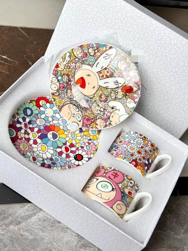 Set de cafea din porțelan os, ilustrație iepuraș cu floarea soarelui, 4 piese: 2 căni, 2 farfurioare