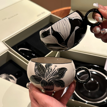 Set de cafea și farfurioară în stil franțuzesc – ceramică retro elegantă pentru mic dejun/ceai, cu model floral