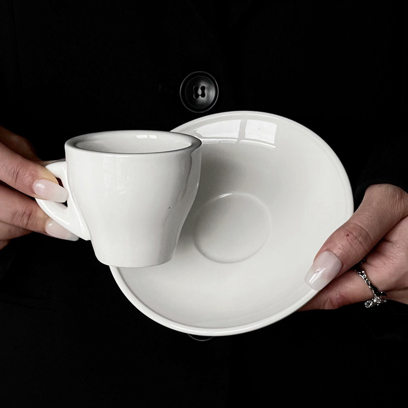 Set cești espresso cu farfurioară, ceramică albă, mini 80 ml