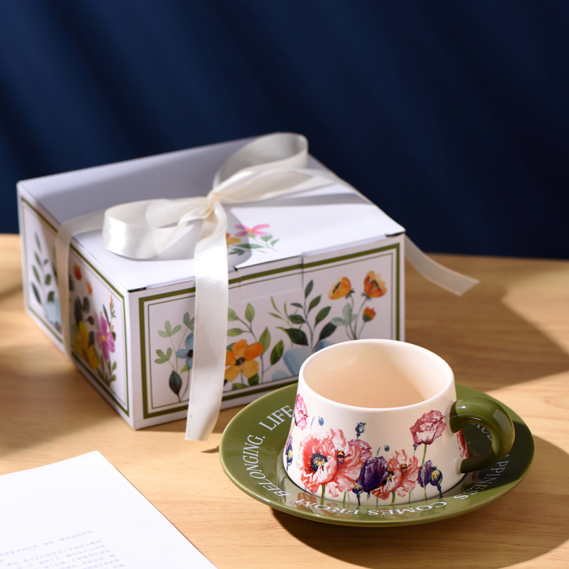 Set de cafea din ceramică cu ceașcă și farfurioară, stil franțuzesc vintage, model floral, lux discret