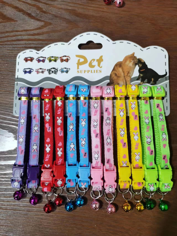 12 db kartonos állatgallér csengővel, kutyáknak és macskáknak, 1,0 cm szélesség, egyszínű