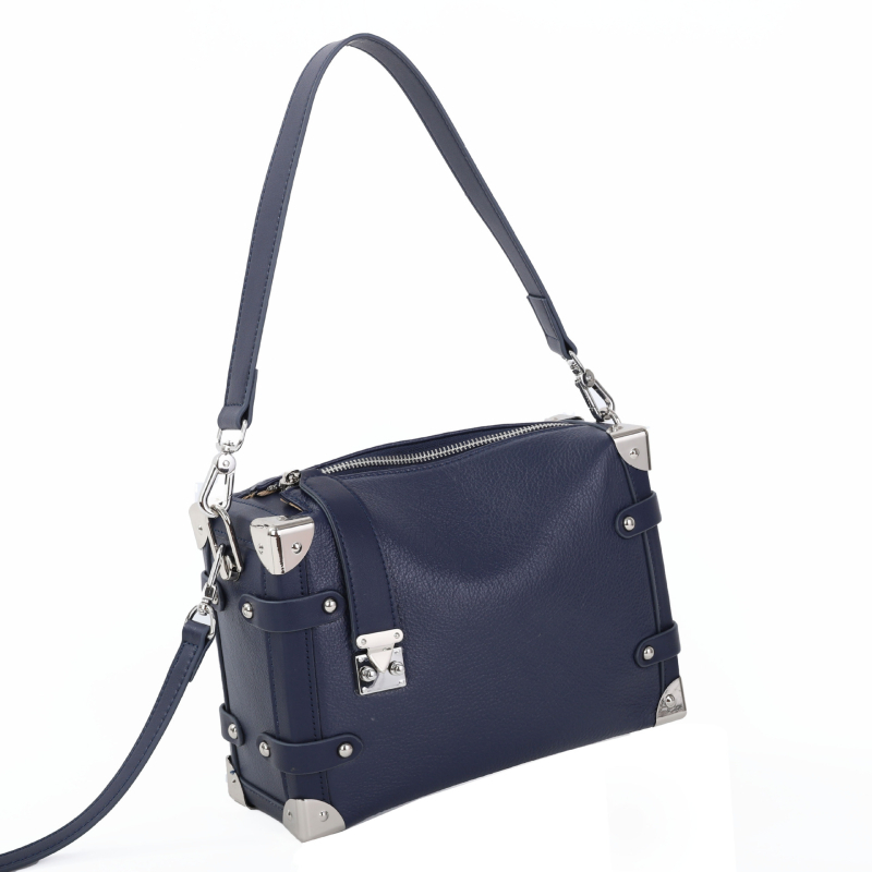 2025 ženska crossbody torba s rivetima od kože prvog sloja, kvadratnog mekanog kutnog oblika, mala kvadratna torba, svestrani naramenica