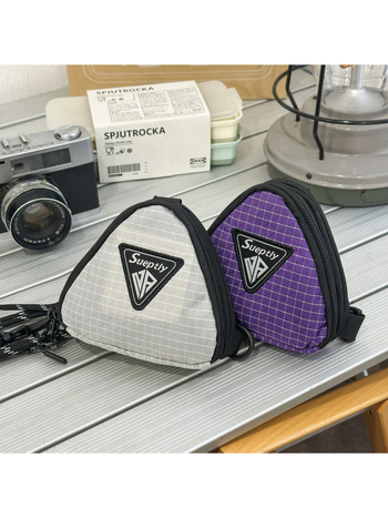 Casual torbica za slušalice s kariranim uzorkom i trokutastog oblika, unisex crossbody torba za svakodnevne aktivnosti i izlete