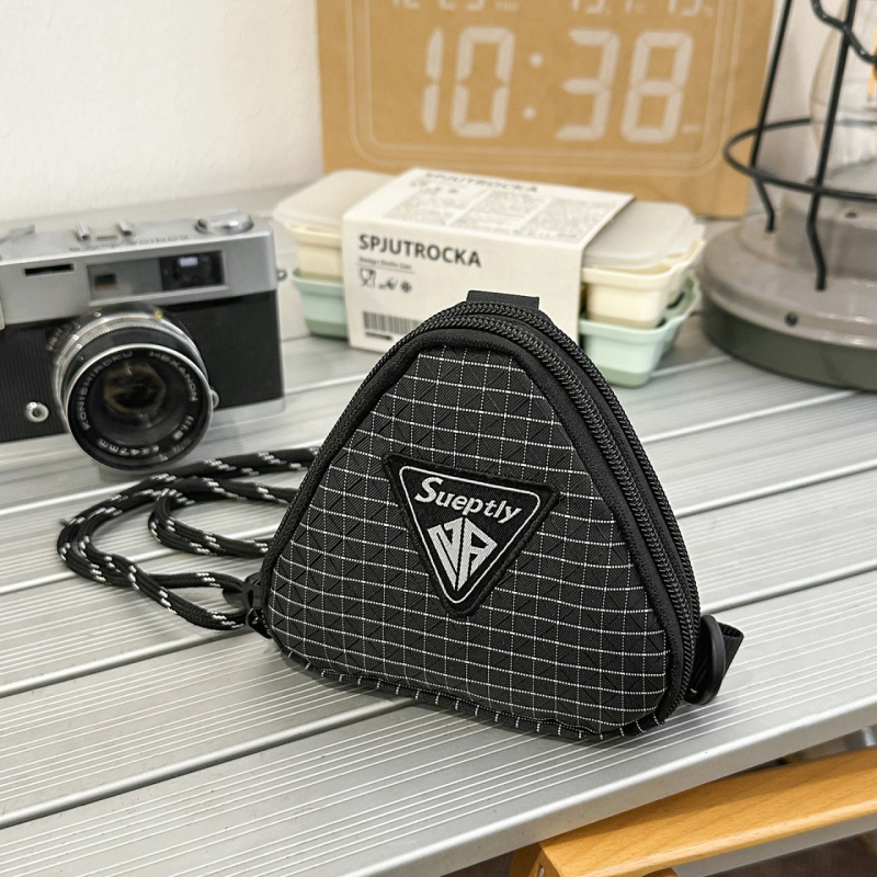 Casual torbica za slušalice s kariranim uzorkom i trokutastog oblika, unisex crossbody torba za svakodnevne aktivnosti i izlete