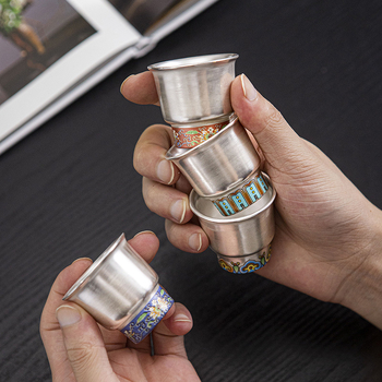 Set cadou: ceașcă de ceai din argint 999 placat cu aur și pahar de vin, ceramică – set de ceai elegant