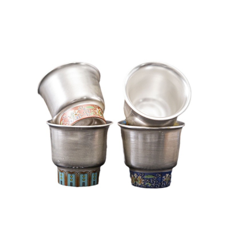 Set cadou: ceașcă de ceai din argint 999 placat cu aur și pahar de vin, ceramică – set de ceai elegant