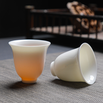 Set Gongfu de ceai din porțelan alb, o ceainică și două cești, imprimare logo, cutie cadou
