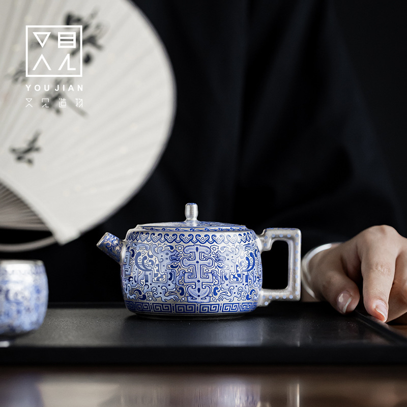 Zheng Liqing Ceai Gongfu argintiu cu design în ramuri de lotus – set ceai premium, stil retro Guofeng, ceainic și cești pentru cadou