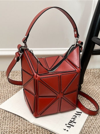 Braon PU kožna torbica za žene s geometrijskim patchworkom, kvadratnog oblika, remenom preko ramena i crossbody remenom