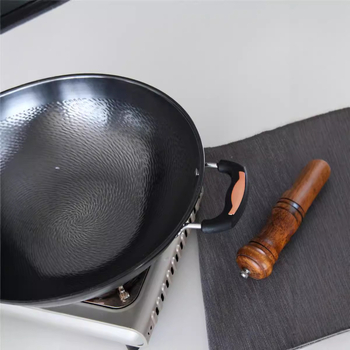 Wok din fier realizat manual, cu fund plat circular, fără strat, antiaderent, pentru uz casnic
