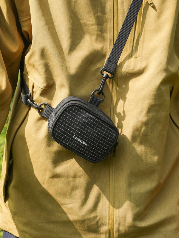 Dopamine mini crossbody torba — lagana vodootporna sportska mala torba za muškarce i žene, 2026 stil color-block preko jednog ramena